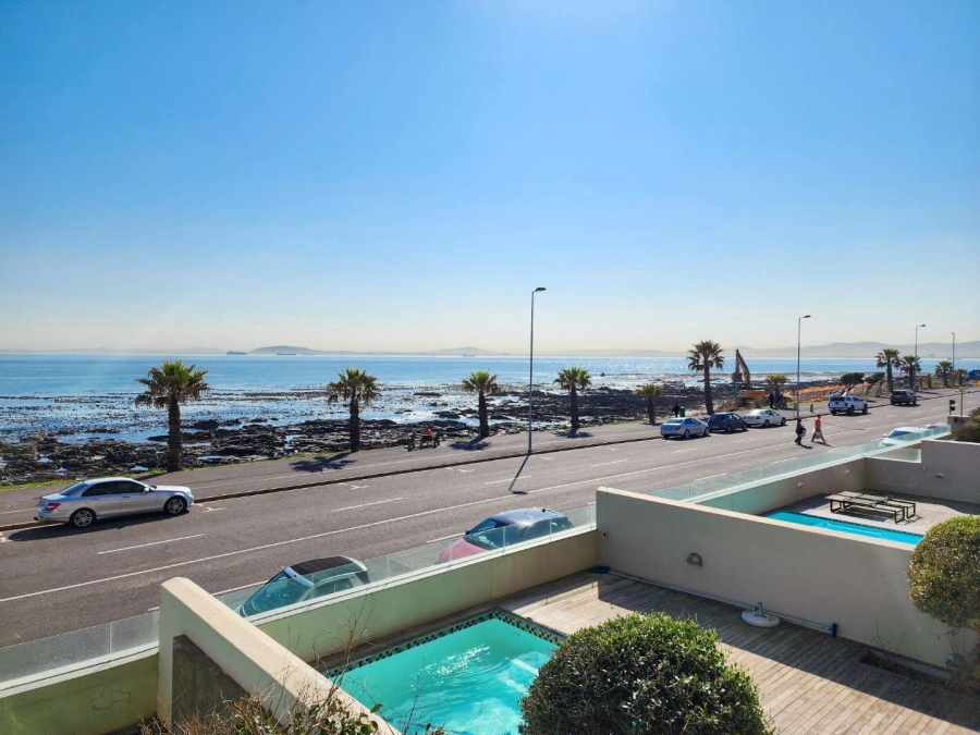 3 Bedroom Property for Sale in Mouille Point Western Cape